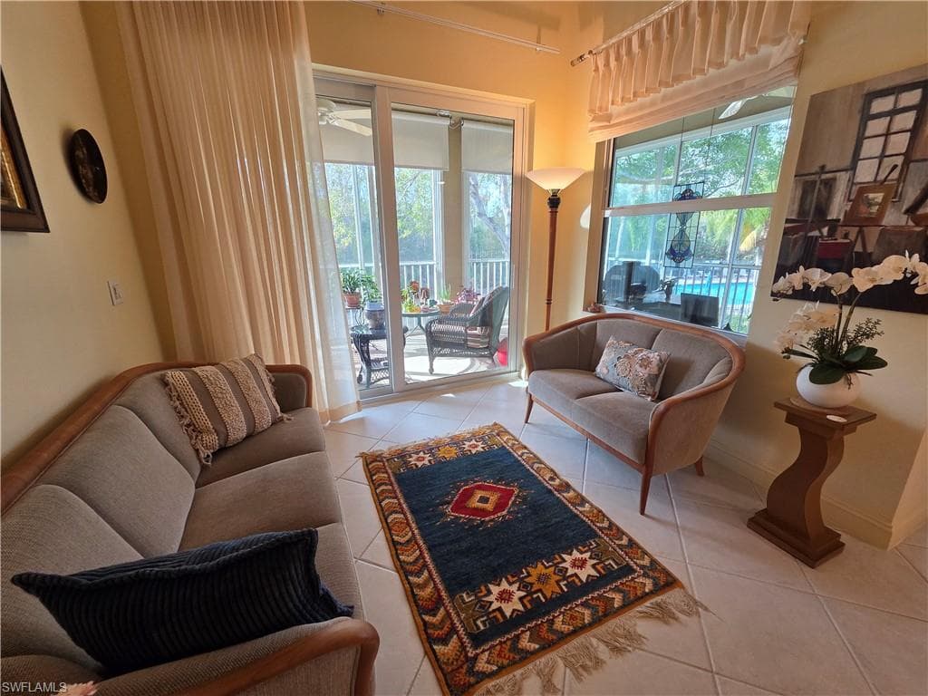 6775 Huntington Lakes CIR # 202, NAPLES FL 34119-18