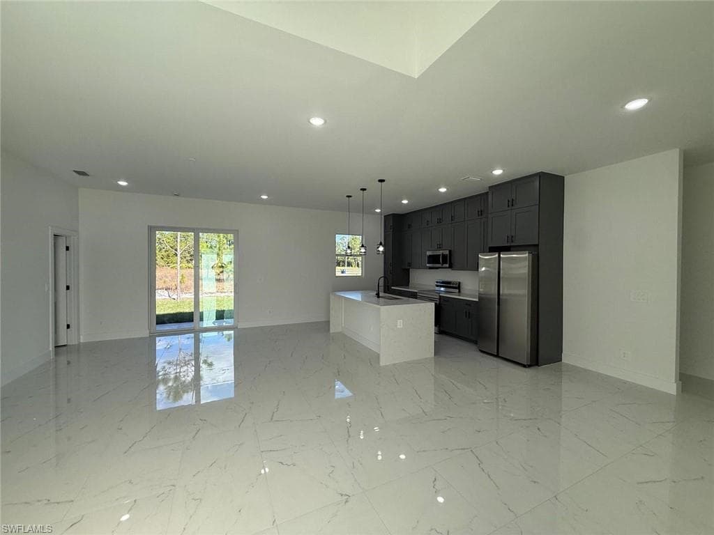 1121 Florence ST E, LEHIGH ACRES FL 33974-11