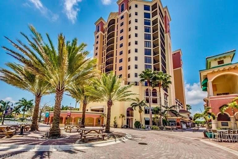 1209 SE 8th ST # 111, CAPE CORAL FL 33990-41