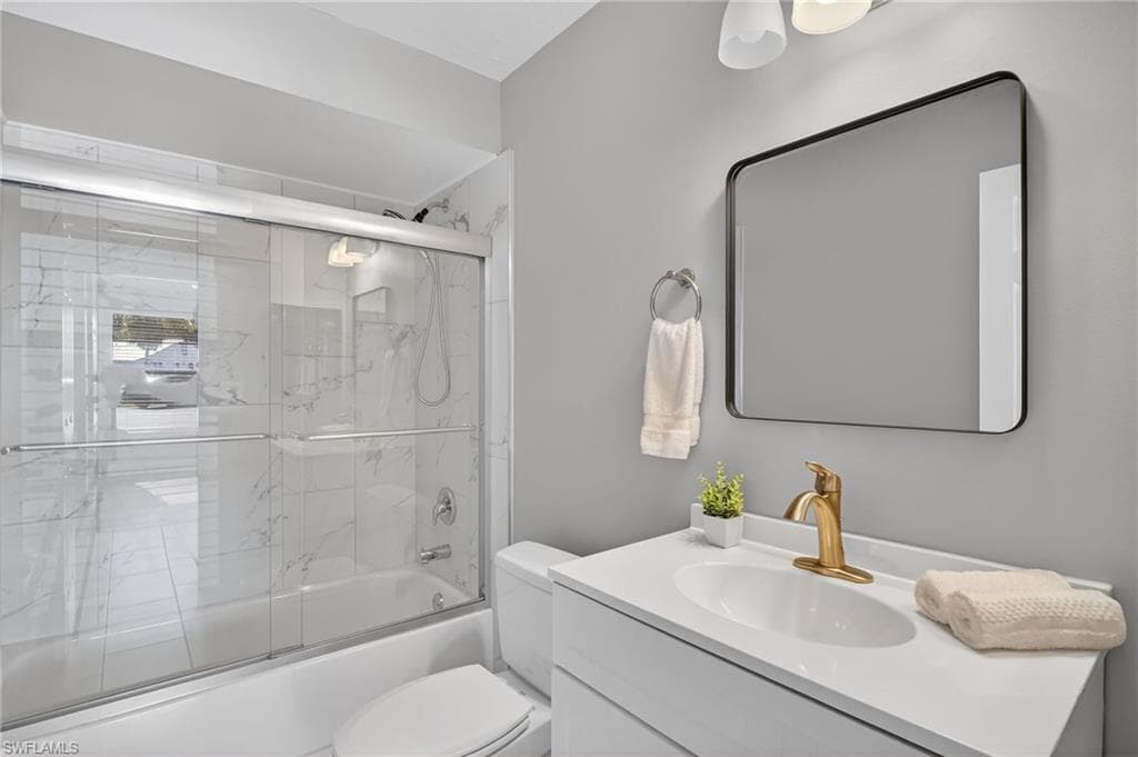 1209 SE 8th ST # 111, CAPE CORAL FL 33990-21