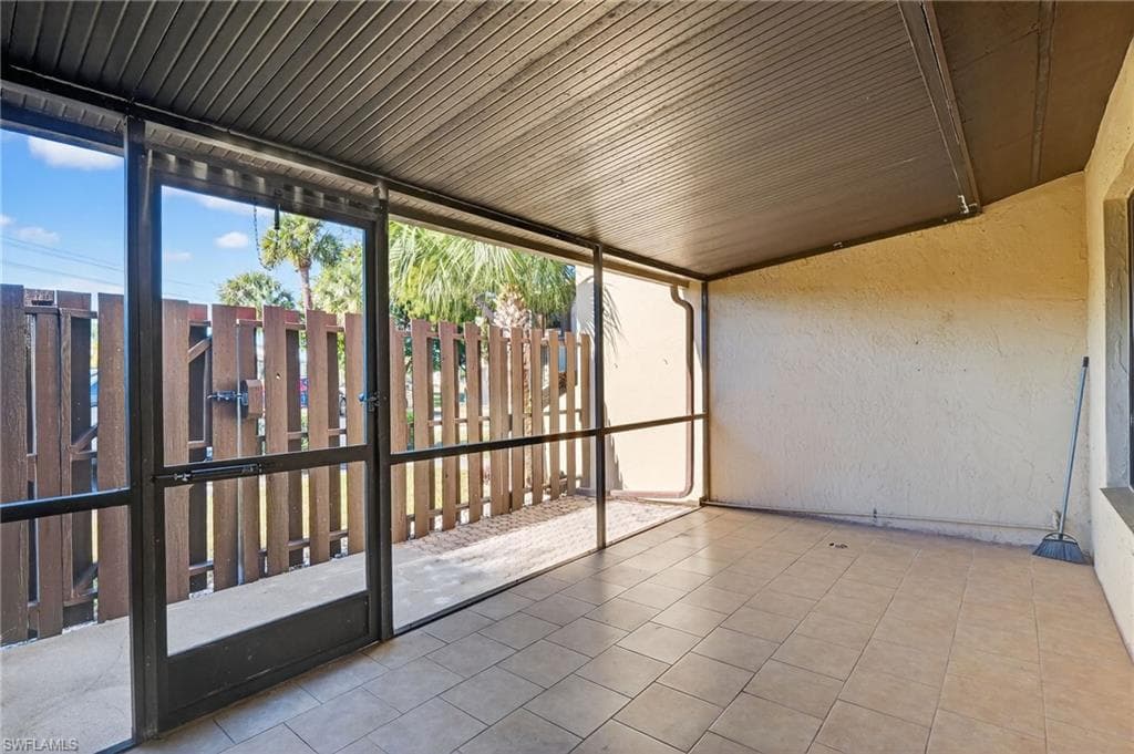 1209 SE 8th ST # 111, CAPE CORAL FL 33990-23