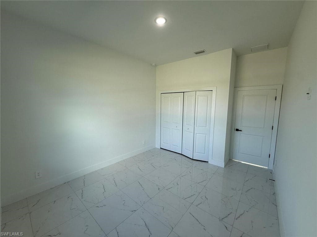 1121 Florence ST E, LEHIGH ACRES FL 33974-30