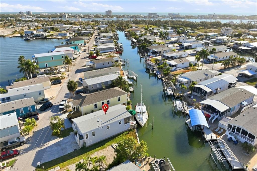 35 Emily LN, FORT MYERS BEACH FL 33931-1