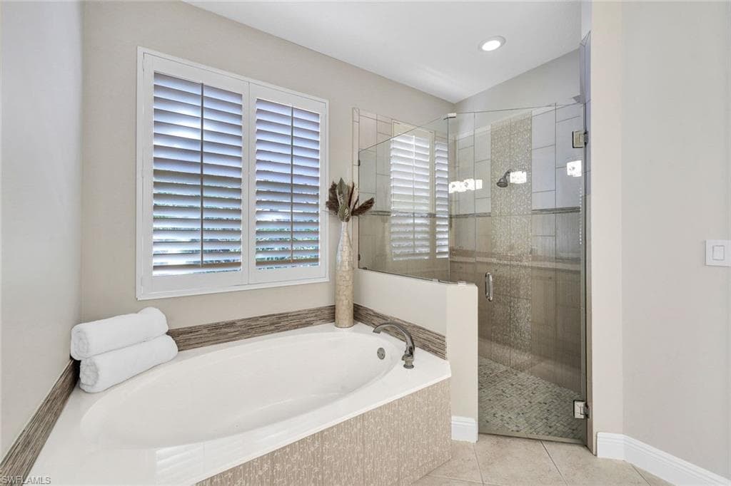 9008 CHERRY OAKS TRL-12