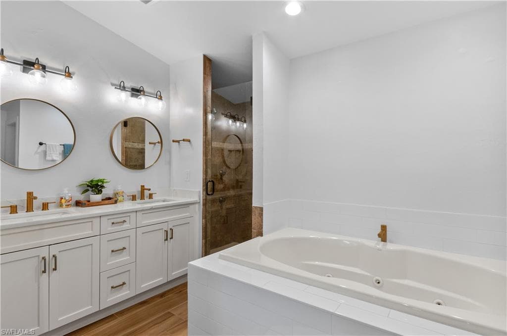 13308 Island RD, FORT MYERS FL 33905-21