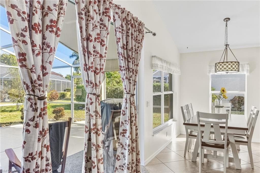 3670 Sunland LN, ESTERO FL 33928-10