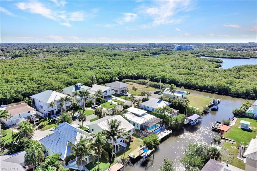 1285 Grand Canal DR-26