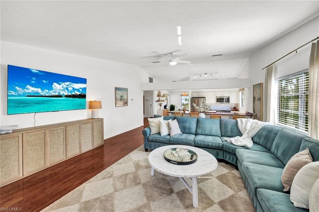 1285 Grand Canal DR-12