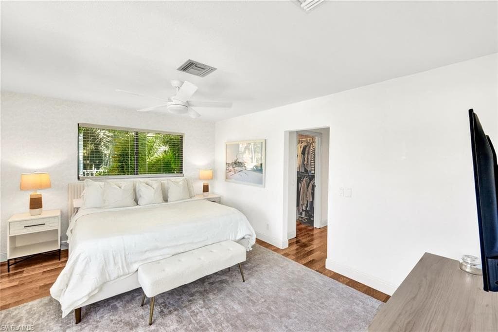 1285 Grand Canal DR-16