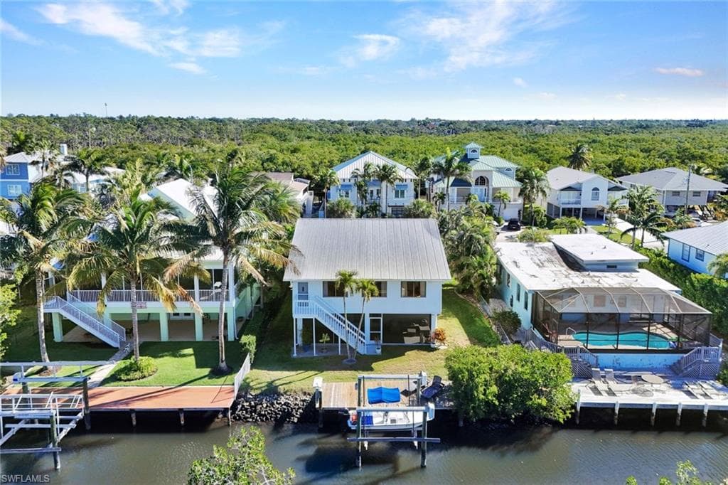 1285 Grand Canal DR-25