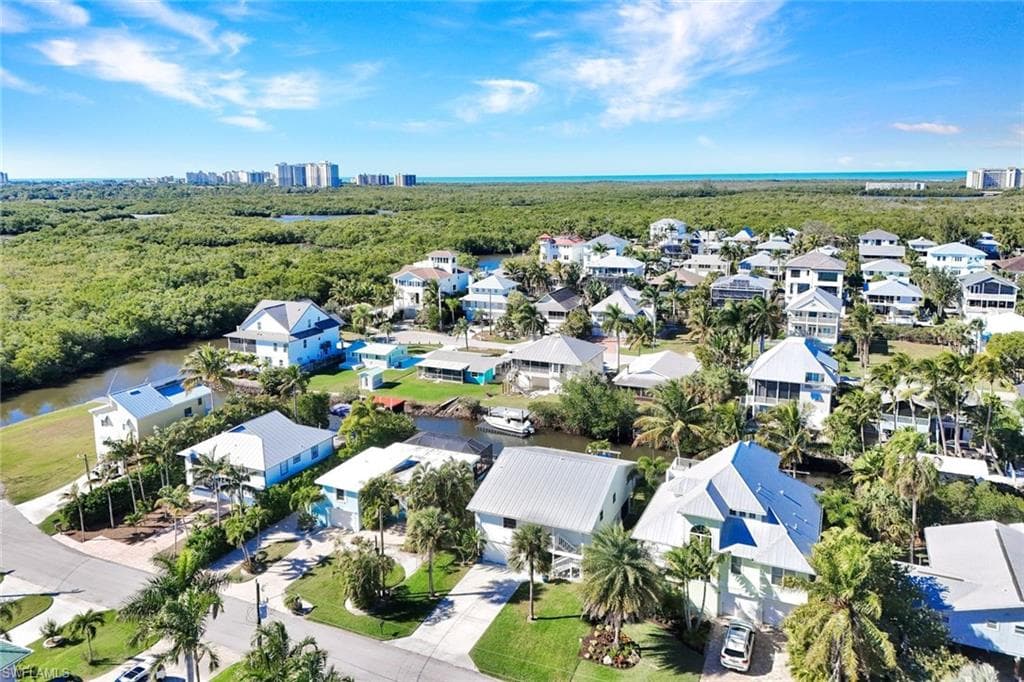 1285 Grand Canal DR-27