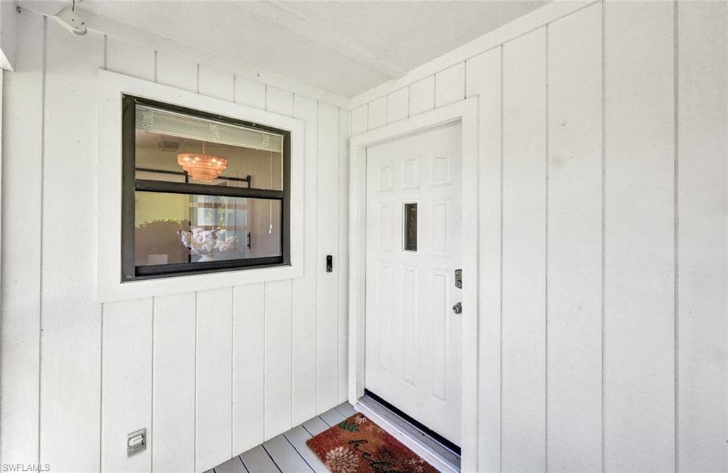 1285 Grand Canal DR-4