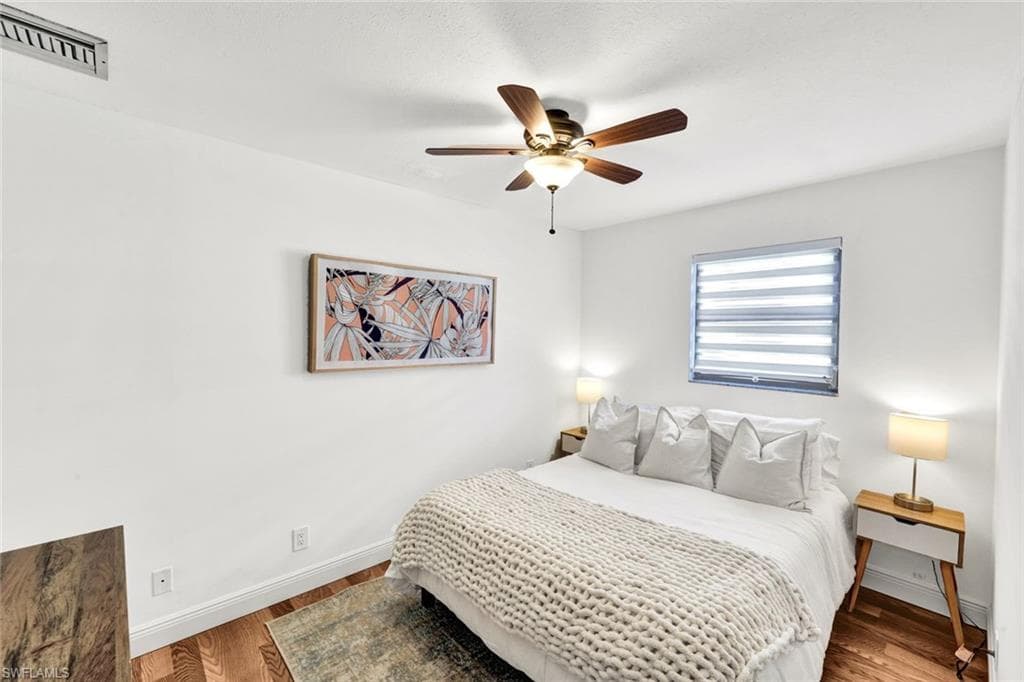 1285 Grand Canal DR-19