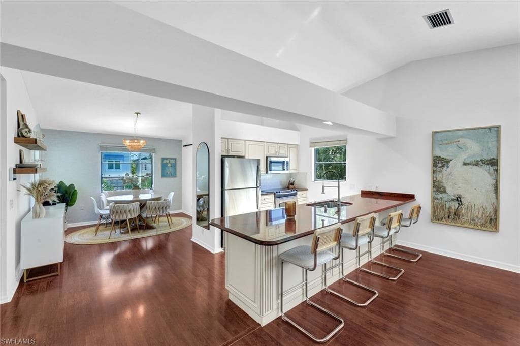 1285 Grand Canal DR-8