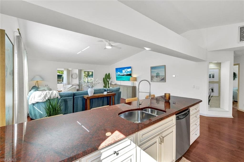 1285 Grand Canal DR-9