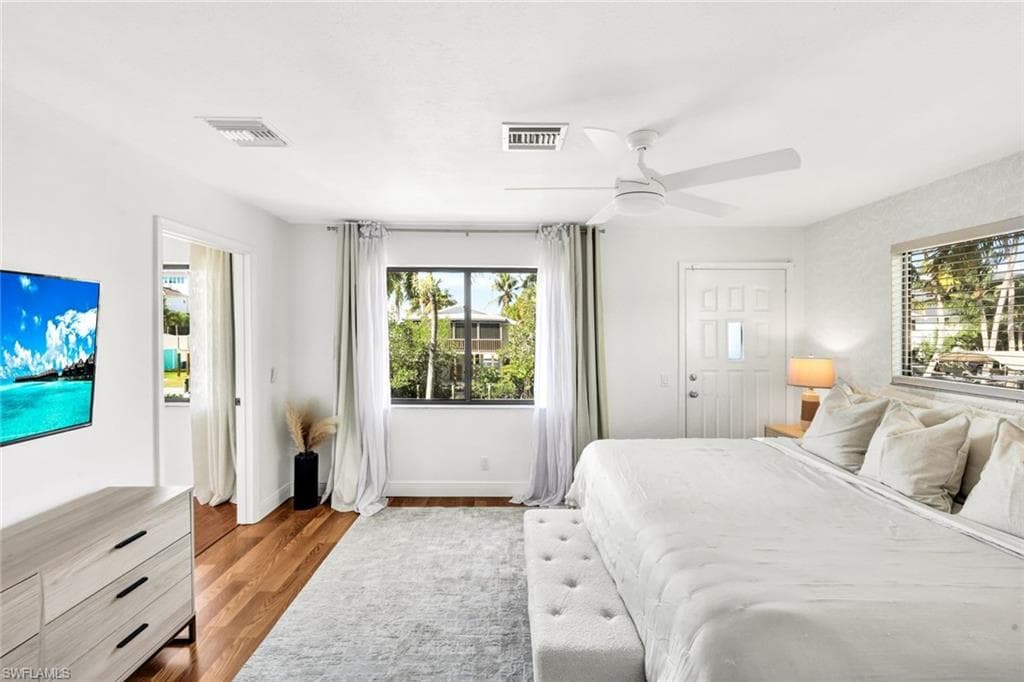 1285 Grand Canal DR-17