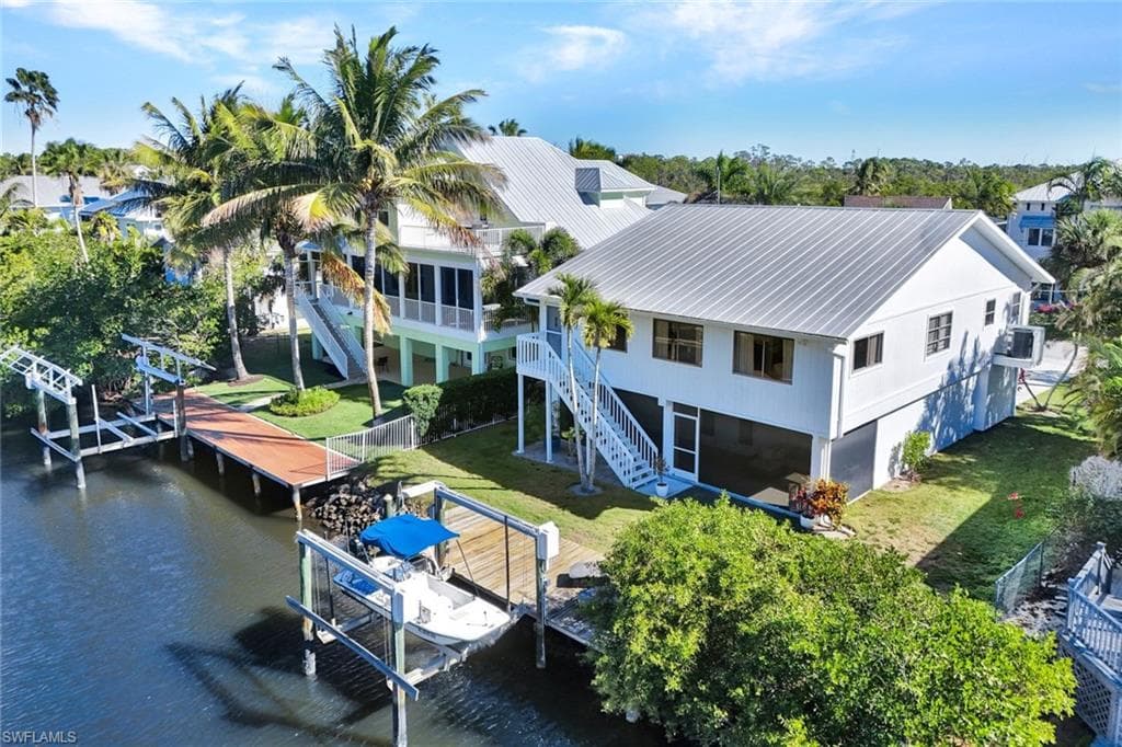 1285 Grand Canal DR-24