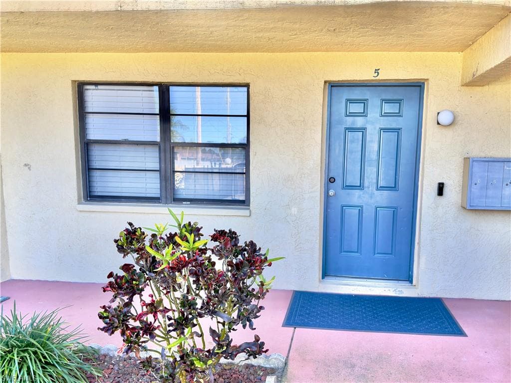 1104 SE 8th ST # 5, CAPE CORAL FL 33990-1