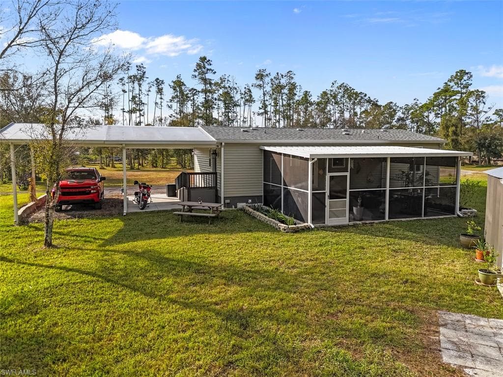 6885 Rich RD, NORTH FORT MYERS FL 33917-21