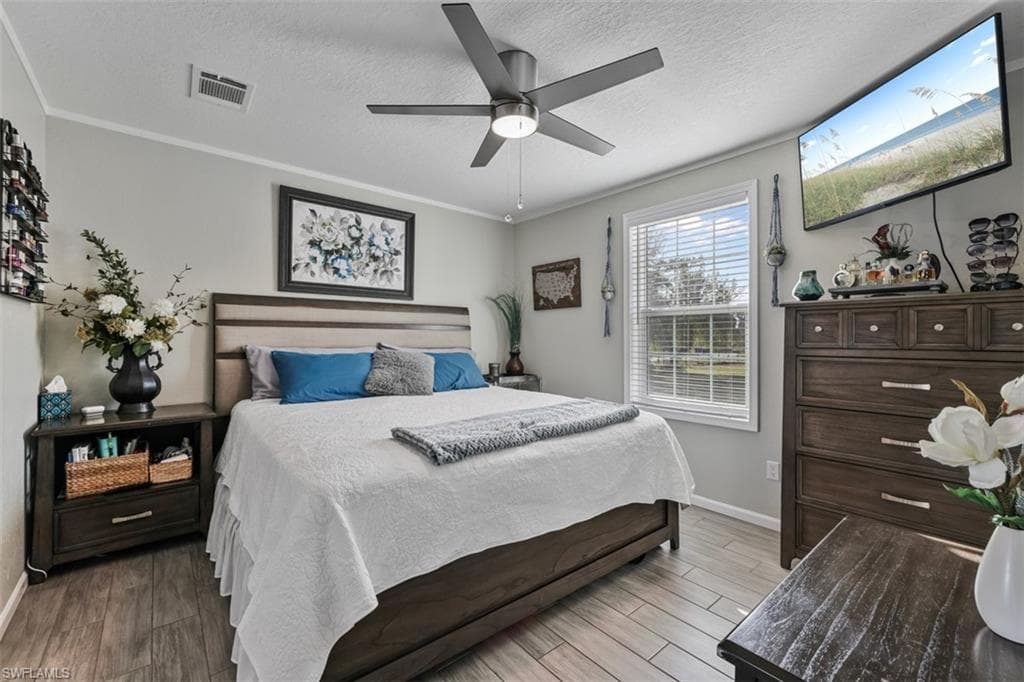 6885 Rich RD, NORTH FORT MYERS FL 33917-9