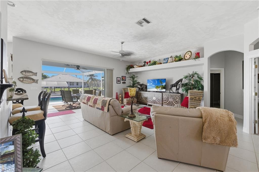 2026 SE 29th ST, CAPE CORAL FL 33904-7