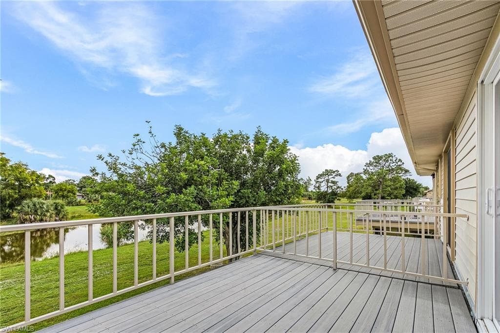 5917 Littlestone CT # 115, NORTH FORT MYERS FL 33903-21