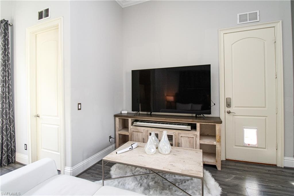 1412 Hemingway PL, NAPLES FL 34103-48