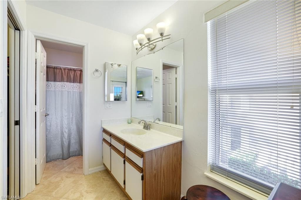 1325 Mainsail DR # 1211, NAPLES FL 34114-11