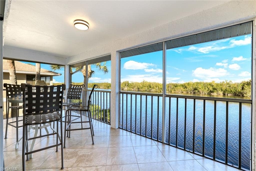 1325 Mainsail DR # 1211, NAPLES FL 34114-2