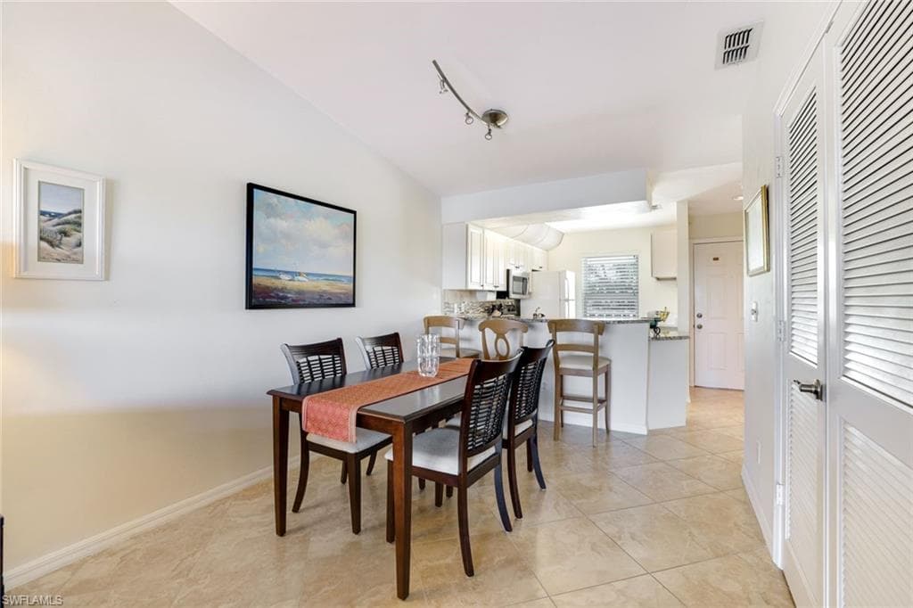 1325 Mainsail DR # 1211, NAPLES FL 34114-4