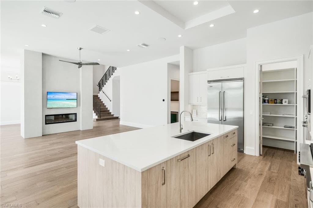 16716 Enclave CIR-12