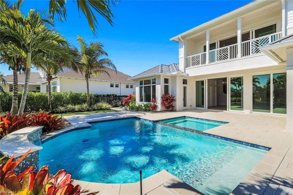 16716 Enclave CIR-48