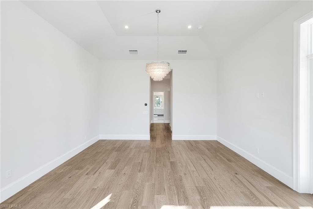 16716 Enclave CIR-30