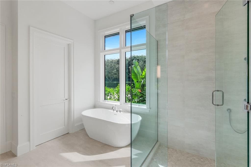 16728 Enclave CIR, NAPLES FL 34110-22