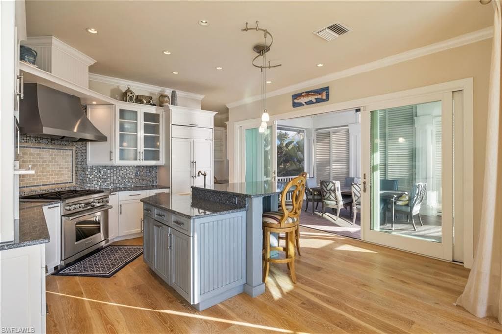 12271 Shoreview DR-18