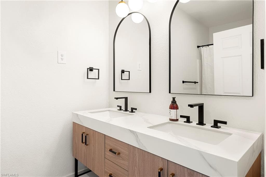 245 2nd ST-35