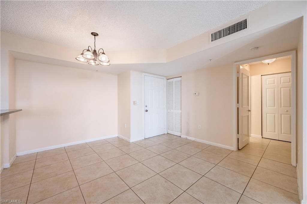 1210 Wildwood Lakes BLVD # 106, NAPLES FL 34104-11