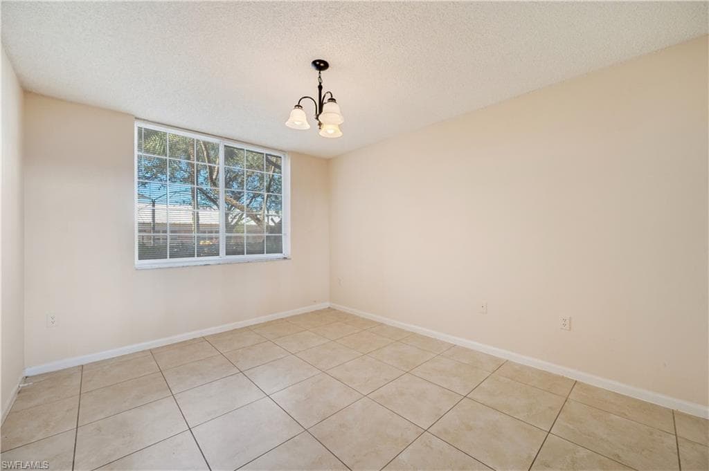 1210 Wildwood Lakes BLVD # 106, NAPLES FL 34104-3