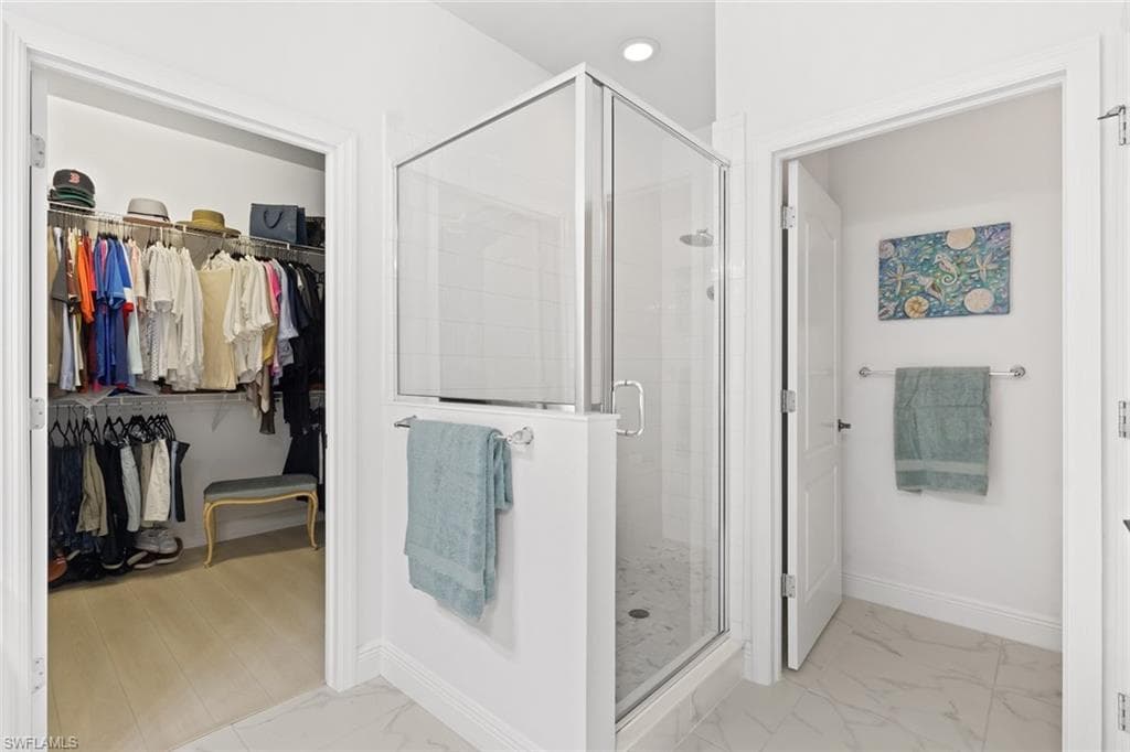 6973 Avalon CIR 1406-16