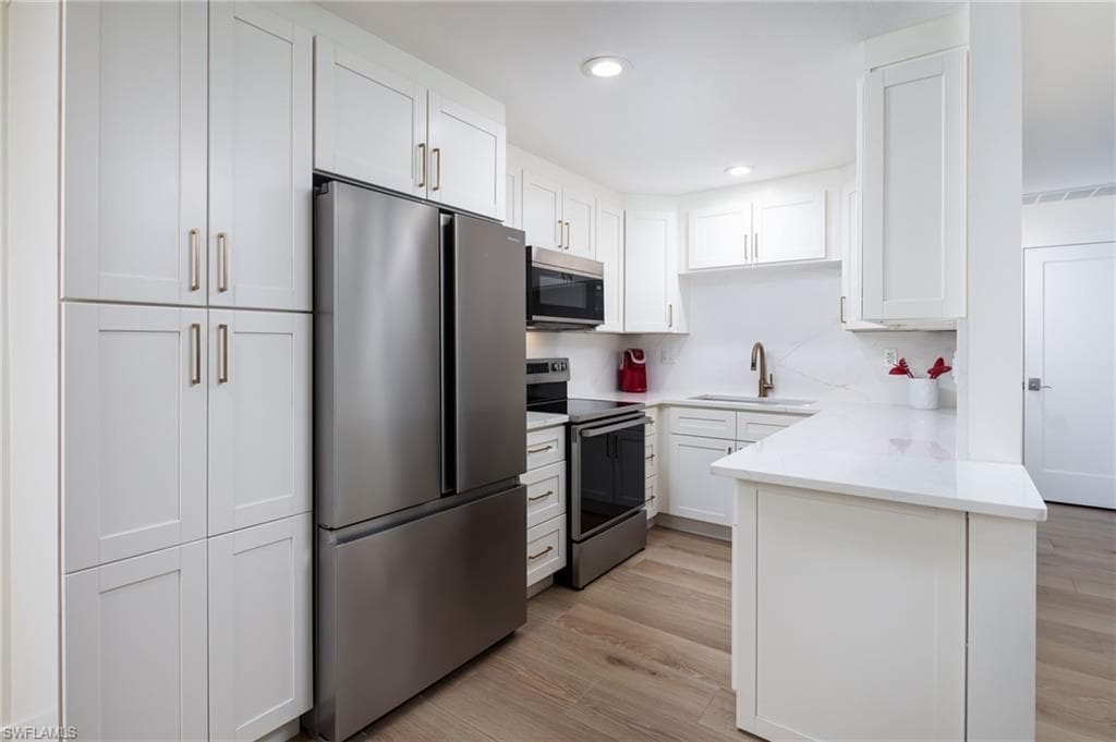 1595 Curlew AVE # 4, NAPLES FL 34102-5