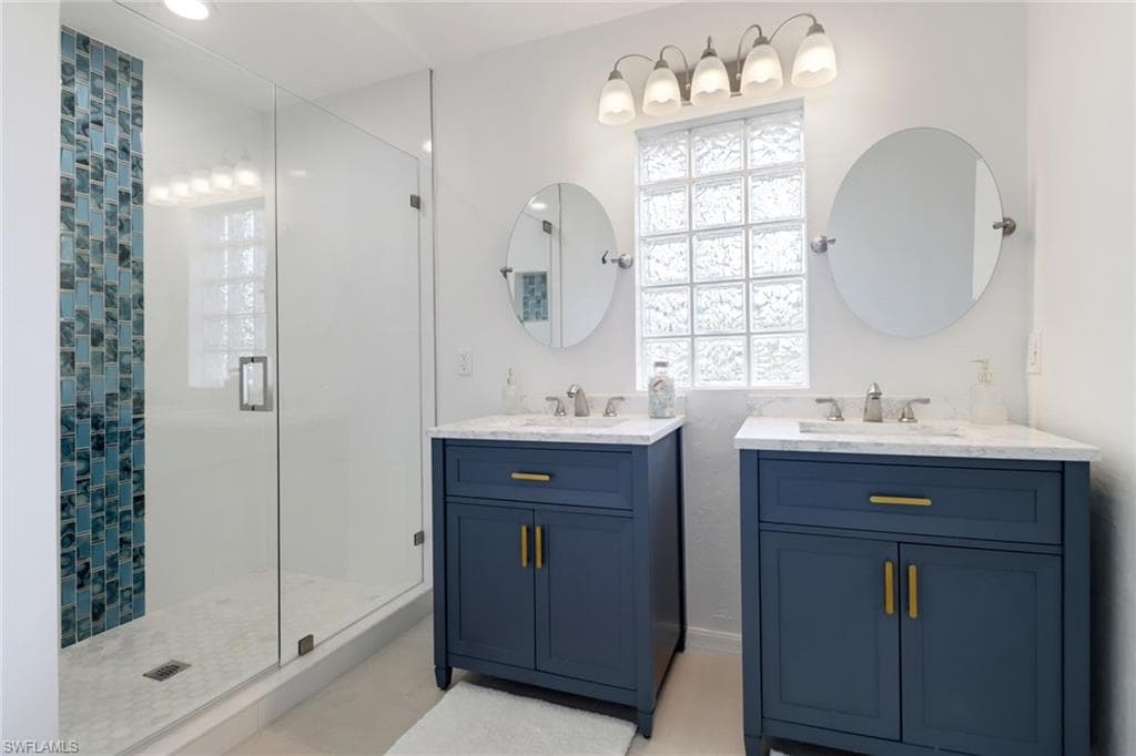 205 Sand Hill ST, MARCO ISLAND FL 34145-2