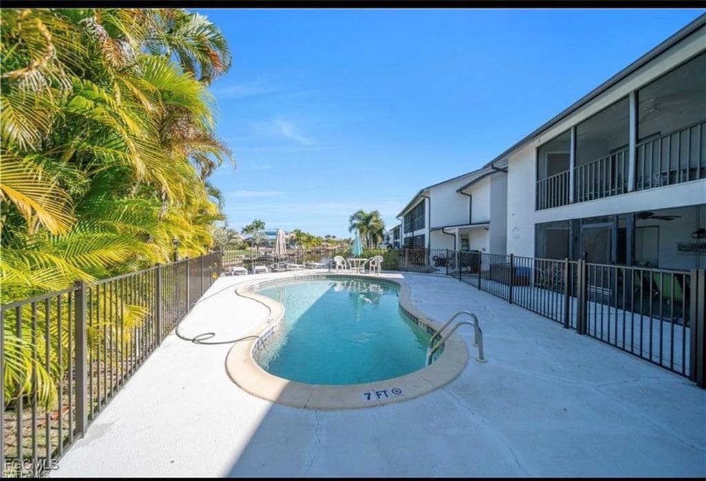 1521 SW 47th TER 204-3