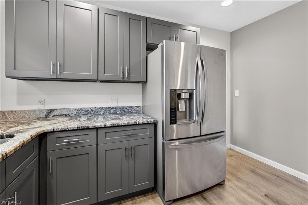 1420 Maravilla AVE-22