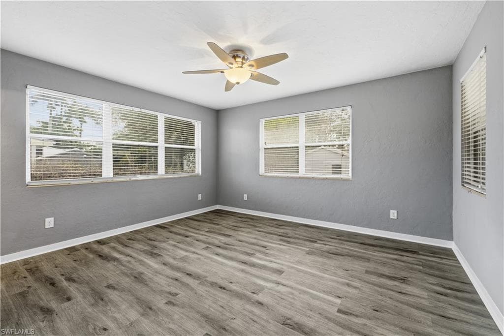 1420 Maravilla AVE-26