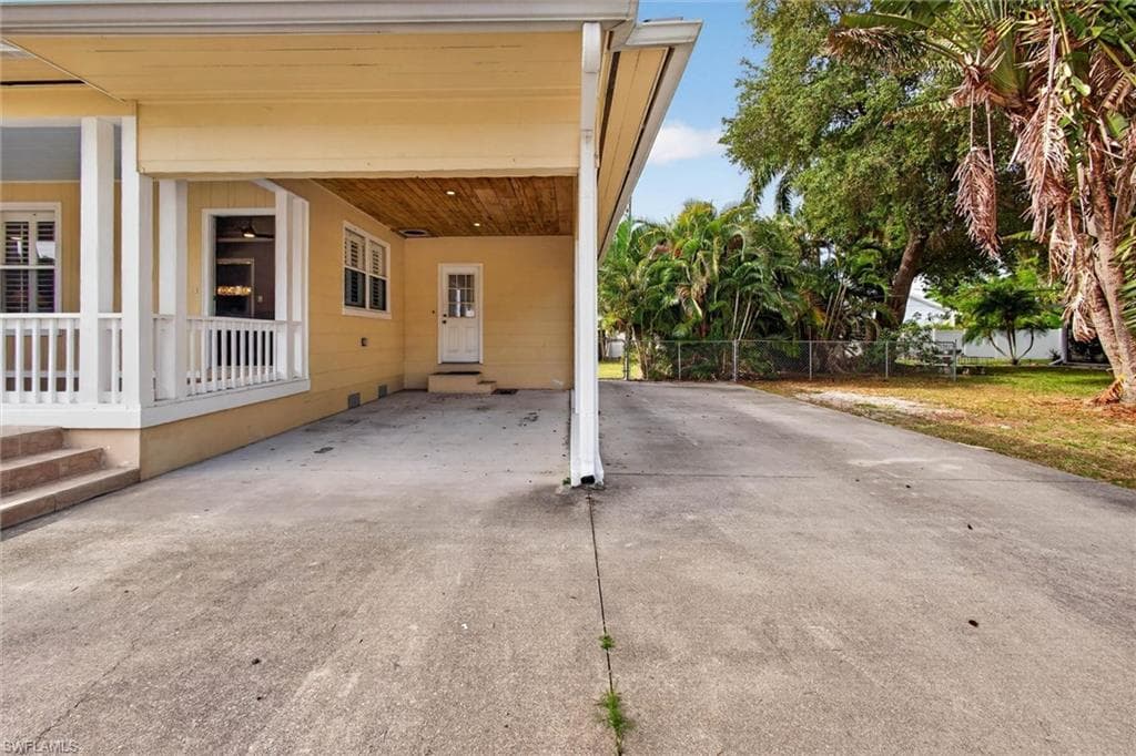 1420 Maravilla AVE-5