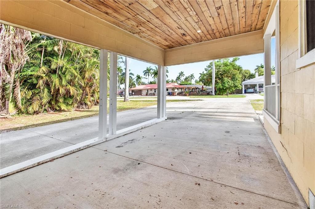 1420 Maravilla AVE-45
