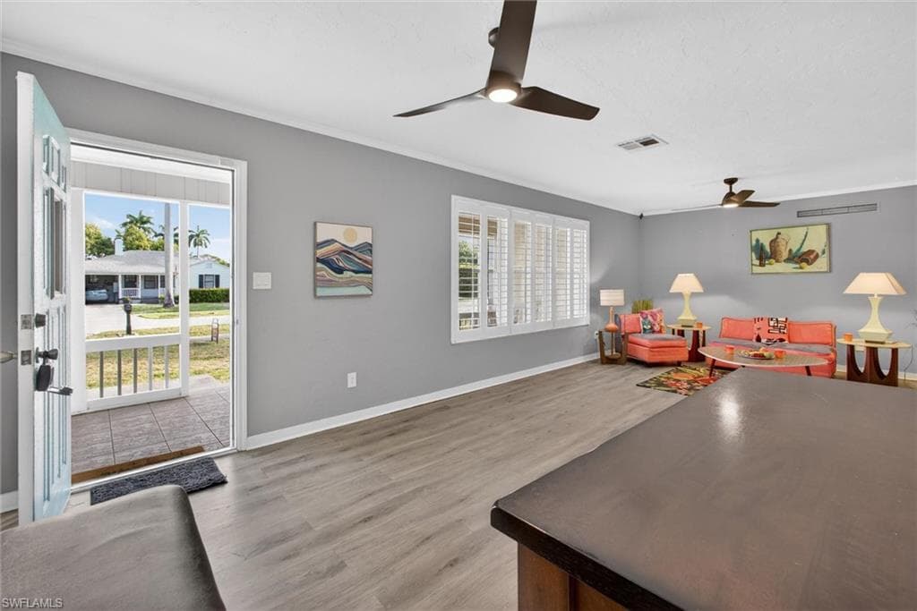 1420 Maravilla AVE-12