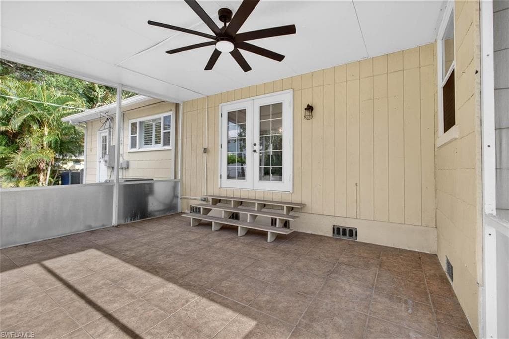 1420 Maravilla AVE-42