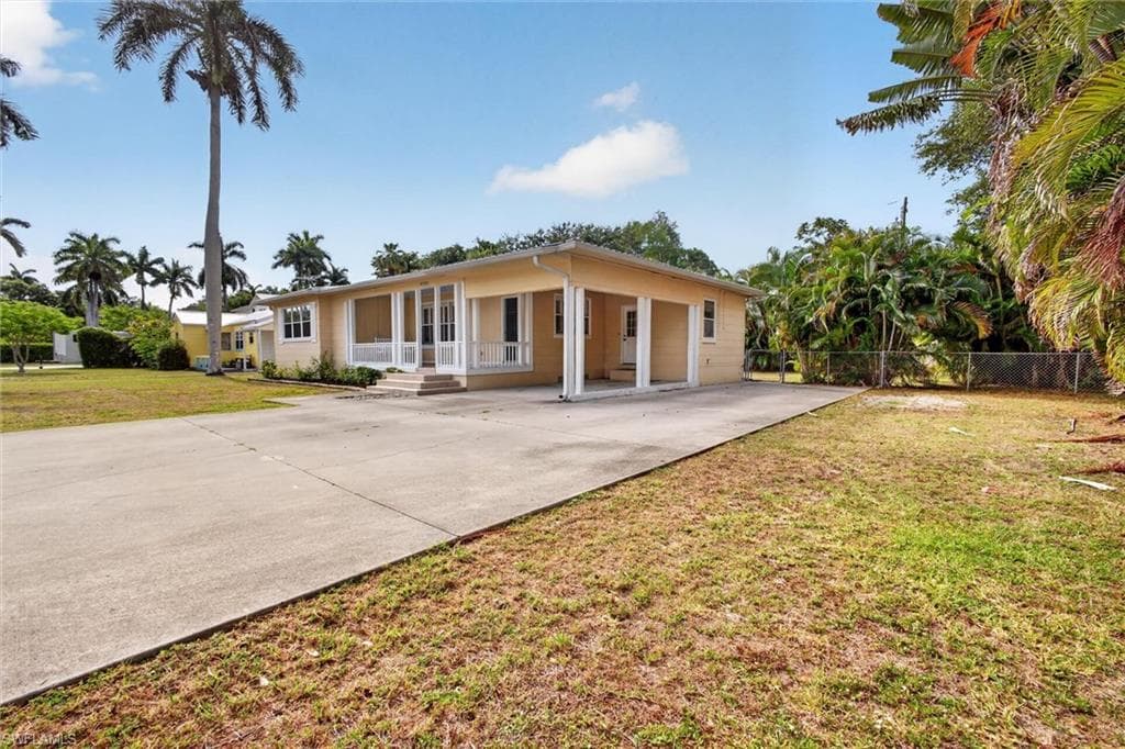 1420 Maravilla AVE-2