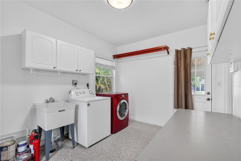 1420 Maravilla AVE-39